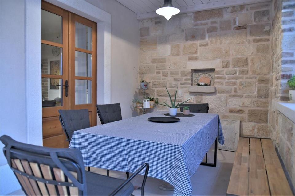 Villa Aries スペタル エクステリア 写真