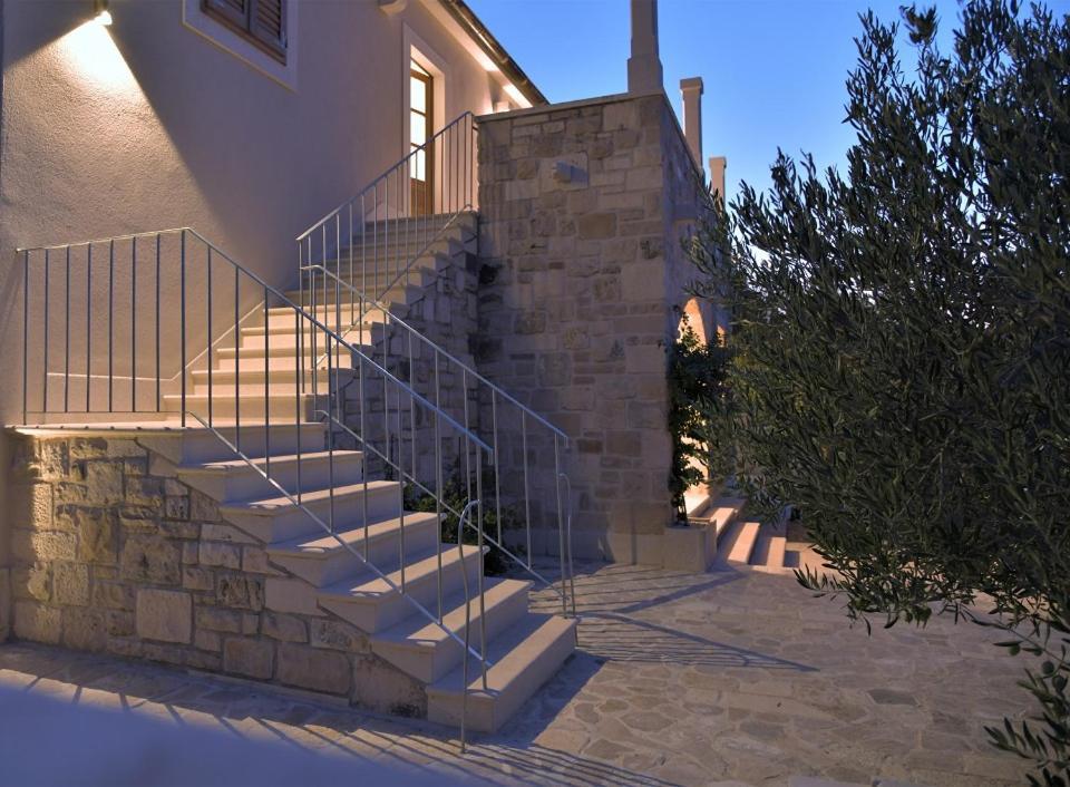 Villa Aries スペタル エクステリア 写真