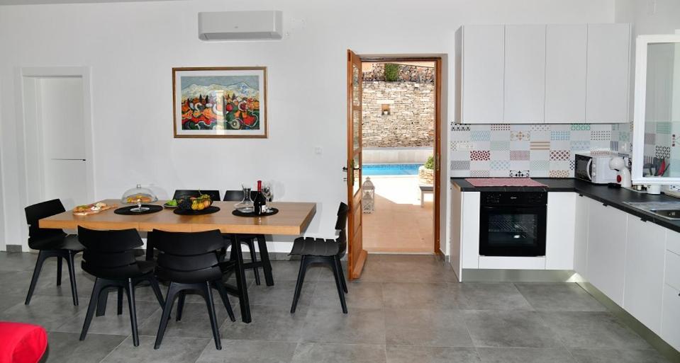 Villa Aries スペタル エクステリア 写真